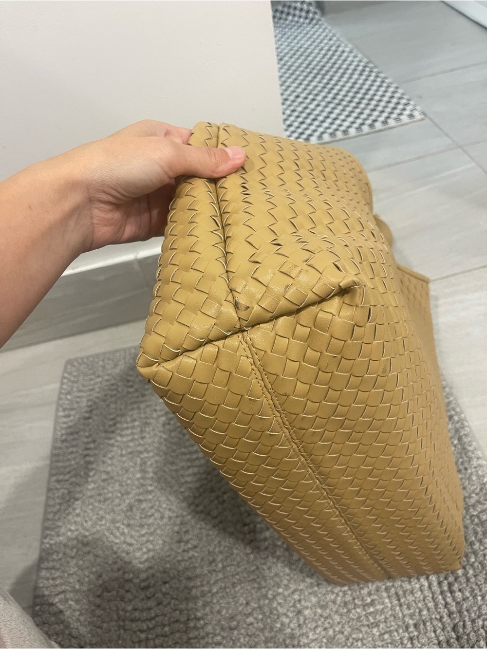 Anthropologie love knot slouchy bag woven gold buckle beige tan - Picture 9 of 14